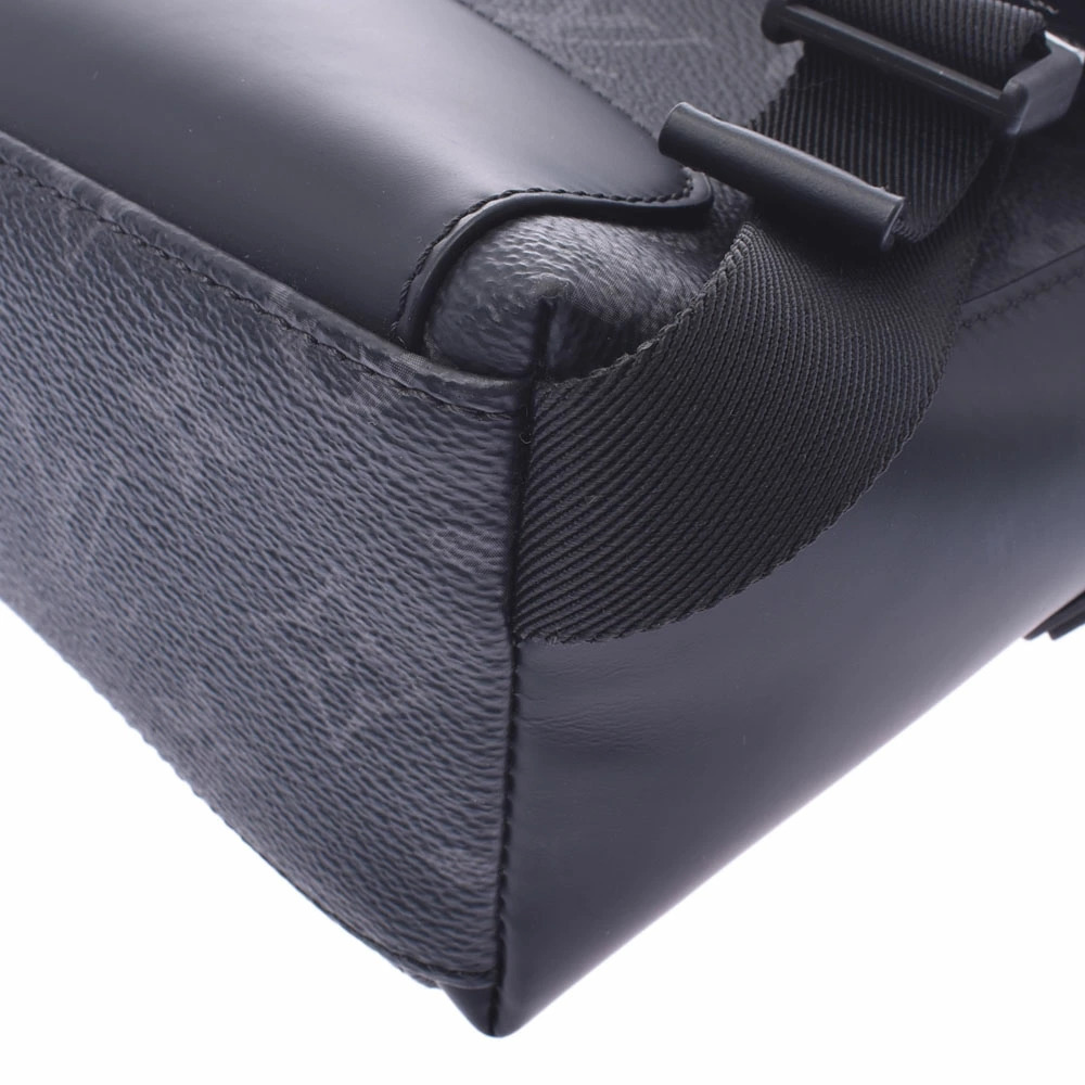 LOUIS VUITTON Monogram Eclipse Black Messenger Voyage Black Gray Shoulder Bag - Picture 7 of 11